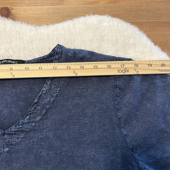 Compliments Women’s Chambray Pullover Embroidered Tunic Top Size XL Blue - Picture 10 of 12